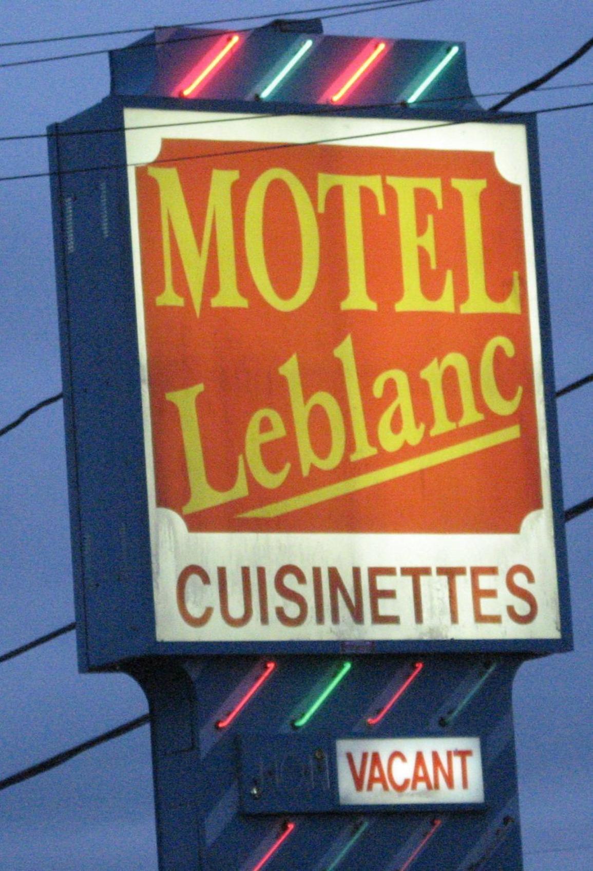 Motel Leblanc Carleton-sur-Mer Экстерьер фото